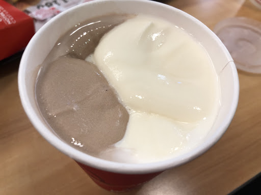 Photo of Wendy's - 976 Av. Saint-Charles, Vaudreuil-Dorion, QC J7V 4R6