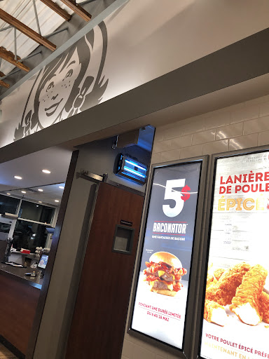 Photo of Wendy's - 976 Av. Saint-Charles, Vaudreuil-Dorion, QC J7V 4R6