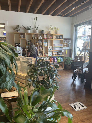 Photo of Wild Poppy Market - 541 1st Ave, Ladysmith, BC V9G 1A1