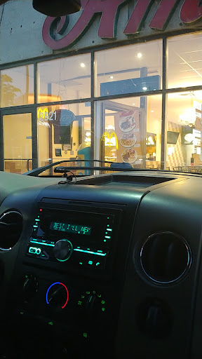 Photo of Amir - 2921 Blvd. de la Concorde E, Laval, QC H7E 2B5