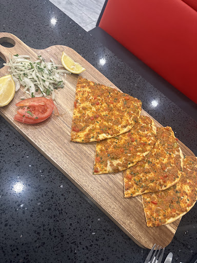 Photo of Euro Doner Kebab - spécialités turques - 344 Bd Cartier O, Laval, QC H7N 2J6