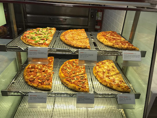 Photo of Pizza Pizza - 304 Erie St S, Leamington, ON N8H 3C5