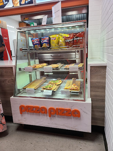 Photo of Pizza Pizza - 304 Erie St S, Leamington, ON N8H 3C5
