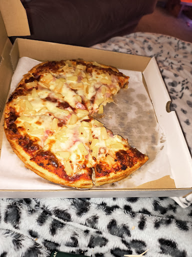 Photo of Maggie's Pizzeria - 5707 50 St #2, Leduc, AB T9E 6Z8