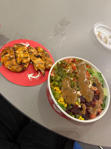 Photo of Poulet Rouge - 2450 Boul Laurier Entrée 4, Québec, QC G1V 2L1