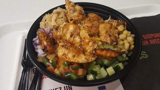 Photo of Poulet Rouge - 2450 Boul Laurier Entrée 4, Québec, QC G1V 2L1