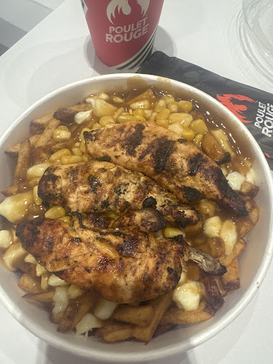 Photo of Poulet Rouge - 2450 Boul Laurier Entrée 4, Québec, QC G1V 2L1