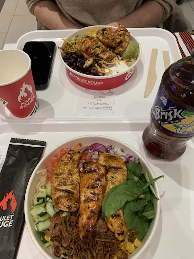 Photo of Poulet Rouge - 2450 Boul Laurier Entrée 4, Québec, QC G1V 2L1