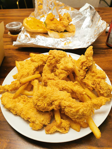 Photo of Zinger Chick Listowel - 154 Main St W, Listowel, ON N4W 1A1