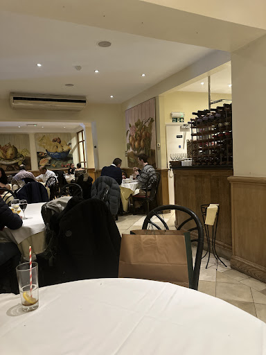 Photo of Maroush - 38 Beauchamp Pl, London SW3 1NU, UK