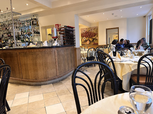 Photo of Maroush - 38 Beauchamp Pl, London SW3 1NU, UK