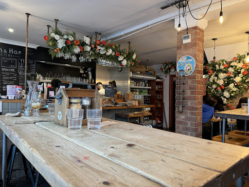 Photo of Bean & Hop - 424-426 Garratt Ln, London SW18 4HN, UK