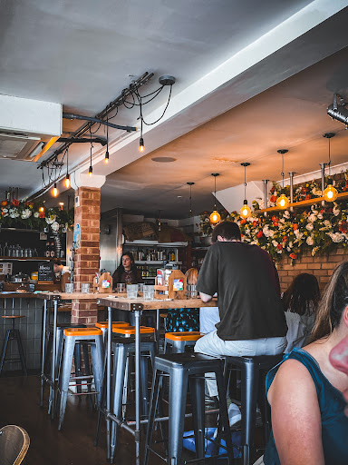 Photo of Bean & Hop - 424-426 Garratt Ln, London SW18 4HN, UK