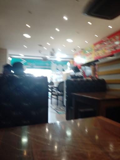 Photo of Basil Broasted بروستد وشاورما الريحان - 222 Kilburn High Rd, London NW6 4JP, UK