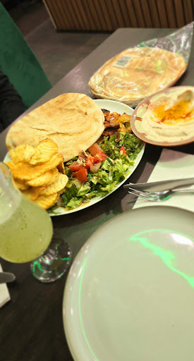 Photo of The Best Broasted Willesden - 17 Walm Ln, London NW2 5SJ, UK