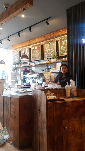 Photo of Burrito Mex (حلال) Earlsfield - 368 Garratt Ln, London SW18 4ES, UK