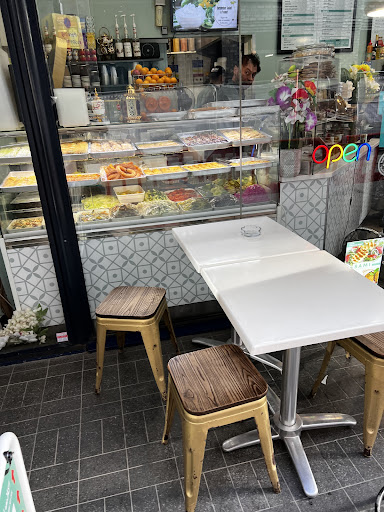 Photo of Sami Lebanese Deli (Lebanese/Mediterranean/Falafel) - 32 Horselydown Ln, London SE1 2LN, UK