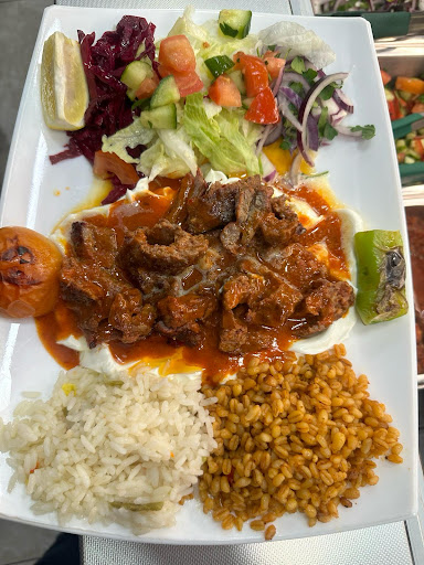 Photo of Reina Döner & Kebab - 5 Junction Rd, Archway, London N19 5QT, UK