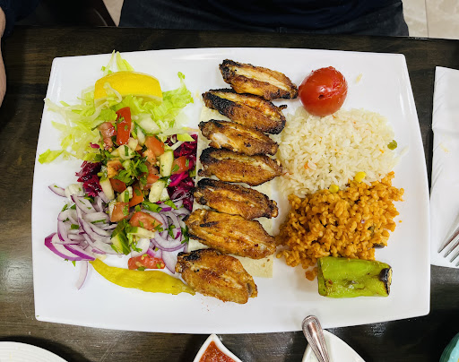 Photo of Reina Döner & Kebab - 5 Junction Rd, Archway, London N19 5QT, UK