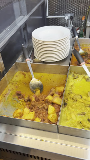 Photo of Reina Döner & Kebab - 5 Junction Rd, Archway, London N19 5QT, UK