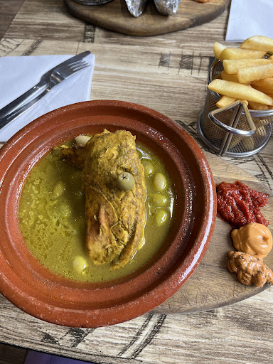 Photo of Sa7ra Stepney - 86 Cambridge Heath Rd, Bethnal Green, London E1 5QJ, UK