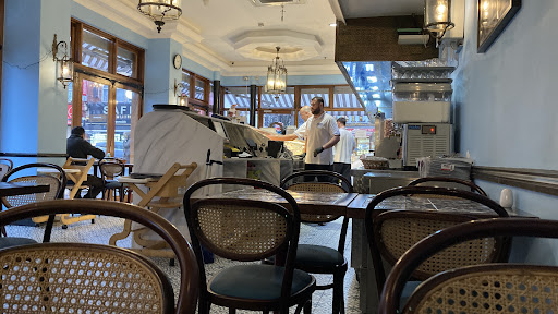 Photo of Antepliler Doner - 43 Grand Parade, Green Lanes, Harringay Ladder, London N4 1AQ, UK