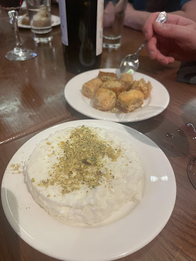 Photo of Maroush - 131 Earls Ct Rd, London SW5 9RQ, UK