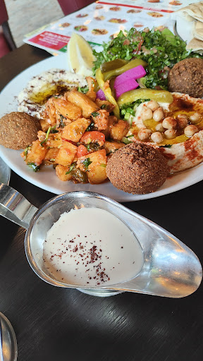 Photo of Shawarma Hut - Restaurant Elephant and Castle - 292b Walworth Rd, London SE17 2TE, UK