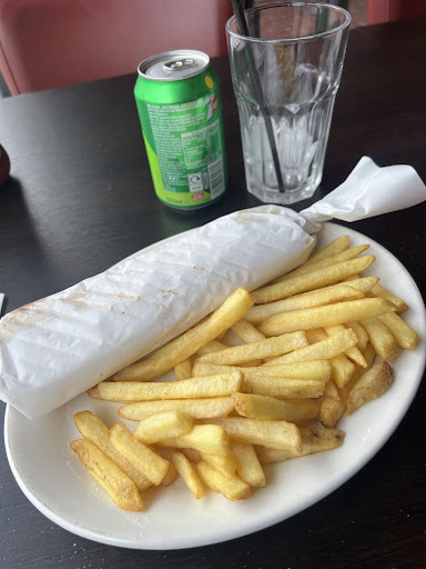 Photo of Shawarma Hut - Restaurant Elephant and Castle - 292b Walworth Rd, London SE17 2TE, UK