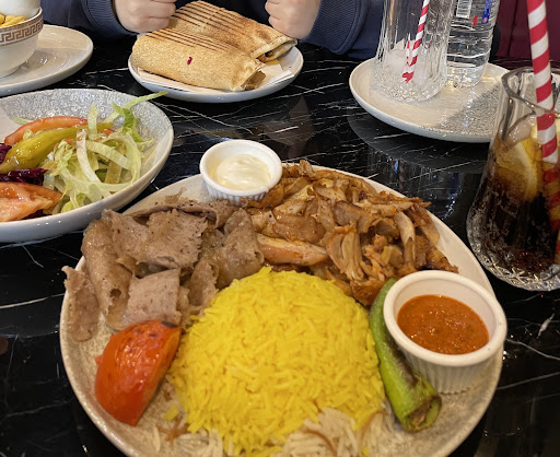 Photo of Yalla Beirut, Lebanese Restaurant, Tower Hill - 19/21 Great Tower St, London EC3R 5AR, UK
