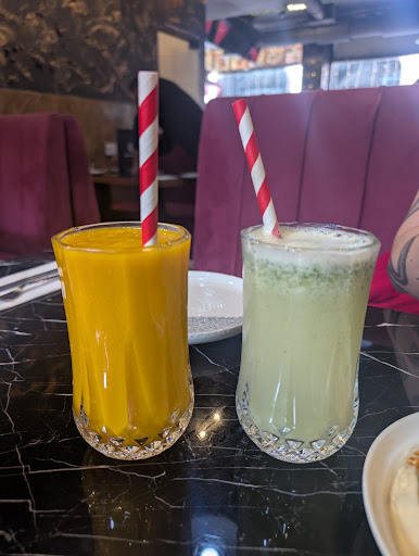 Photo of Yalla Beirut, Lebanese Restaurant, Tower Hill - 19/21 Great Tower St, London EC3R 5AR, UK