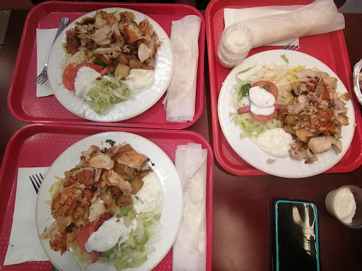 Photo of Deli-Taouk - 1550 Bd Daniel-Johnson, Laval, QC H7V 3V7