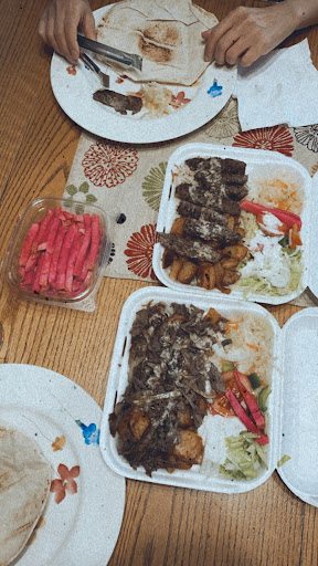 Photo of Deli-Taouk - 1550 Bd Daniel-Johnson, Laval, QC H7V 3V7