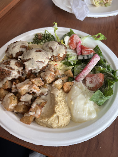 Photo of Chich Taouk Magog - 420 Rue Principale O, Magog, QC J1X 2A9