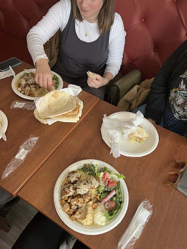 Photo of Chich Taouk Magog - 420 Rue Principale O, Magog, QC J1X 2A9