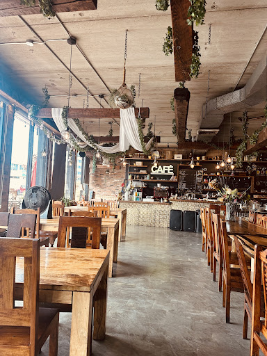 Photo of Amir - 5230 Rue Jean-Talon E, Saint-Léonard, QC H1S 1L1