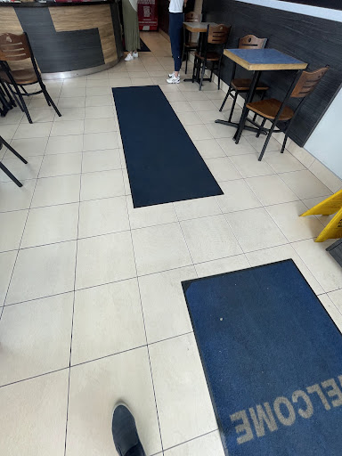Photo of Osmow's Shawarma - 5083 Dixie Rd, Mississauga, ON L4W 0E6