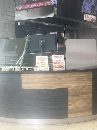 Photo of Osmow's Shawarma - 5083 Dixie Rd, Mississauga, ON L4W 0E6