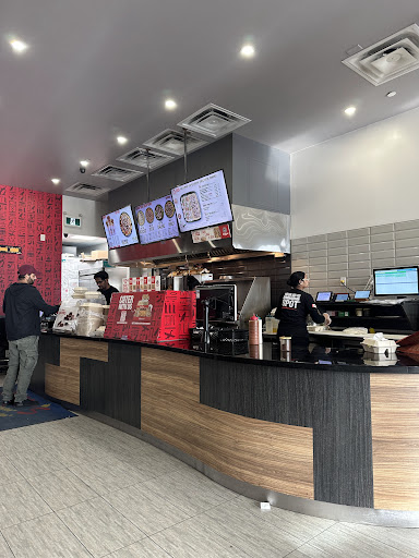 Photo of Osmow's Shawarma - 6795 Airport Rd Unit A3, Mississauga, ON L4V 1E6