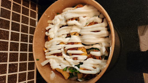 Photo of Shawarma Royale - 325 Central Pkwy W Unit 22, Mississauga, ON L5B 3X9