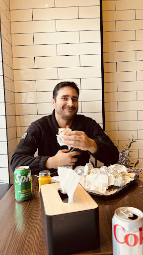 Photo of Tomars Doner - 94b Lakeshore Rd E, Mississauga, ON L5G 1E3