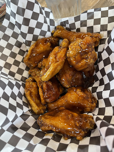 Photo of WOW! Wing House Shelburne - 800 Main St E, Shelburne, ON L0N 1S4
