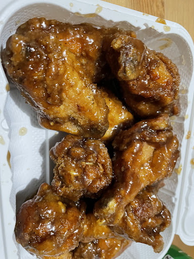 Photo of WOW! Wing House Shelburne - 800 Main St E, Shelburne, ON L0N 1S4