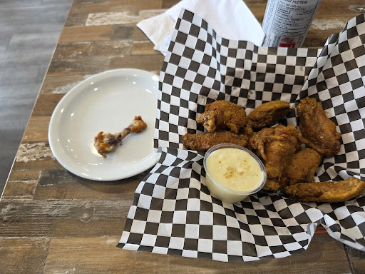 Photo of WOW! Wing House Shelburne - 800 Main St E, Shelburne, ON L0N 1S4