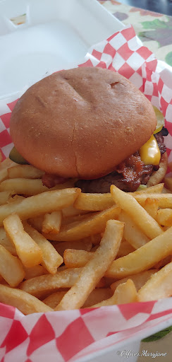 Photo of WOW! Wing House Shelburne - 800 Main St E, Shelburne, ON L0N 1S4