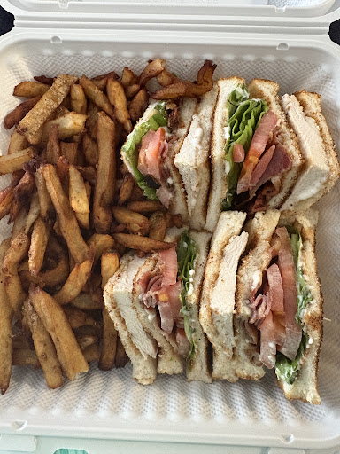 Photo of Restaurant La Chaumière - 353 Bd Albiny Paquette, Mont-Laurier, QC J9L 1K5