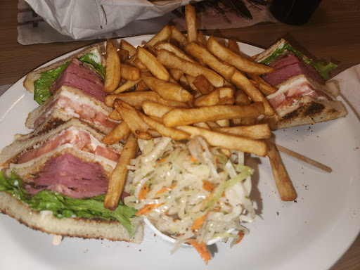 Photo of Restaurant Le Rapide - 556 Rue du Portage, Mont-Laurier, QC J9L 2A4