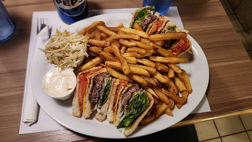 Photo of Restaurant Le Rapide - 556 Rue du Portage, Mont-Laurier, QC J9L 2A4