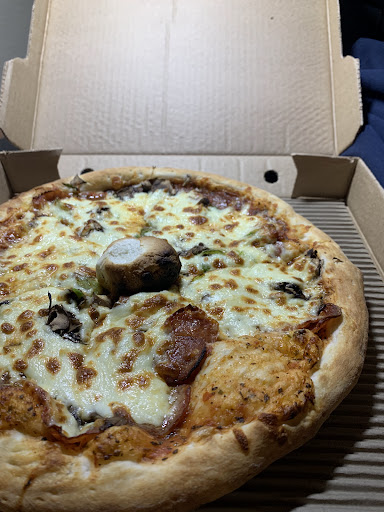 Photo of Restaurant Place Mont-Laurier Pizzeria - 457 Bd Albiny Paquette, Mont-Laurier, QC J9L 1K7