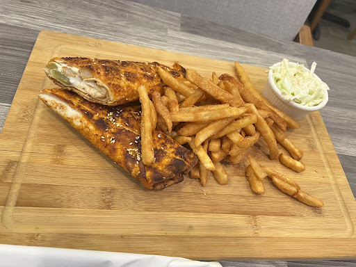 Photo of Semsom-resto lounge mtl - 771 Bd Décarie, Saint-Laurent, QC H4L 3L4